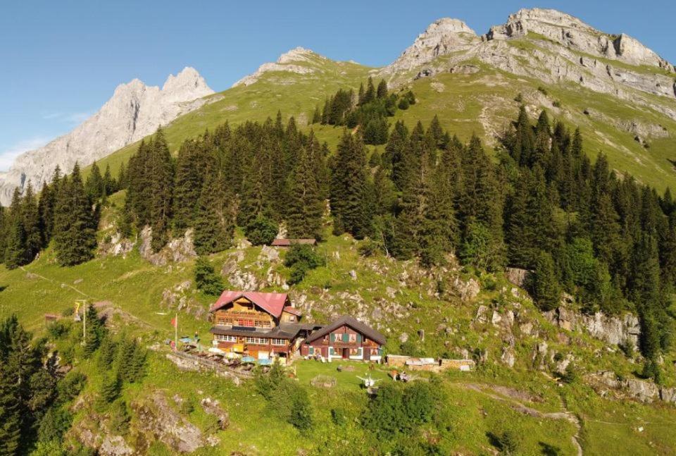 מלון שטכלברג Berggasthaus Tschingelhorn מראה חיצוני תמונה